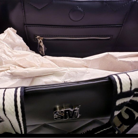NWT Steve Madden Quilted BDANII Tote - Picture 5 of 5
